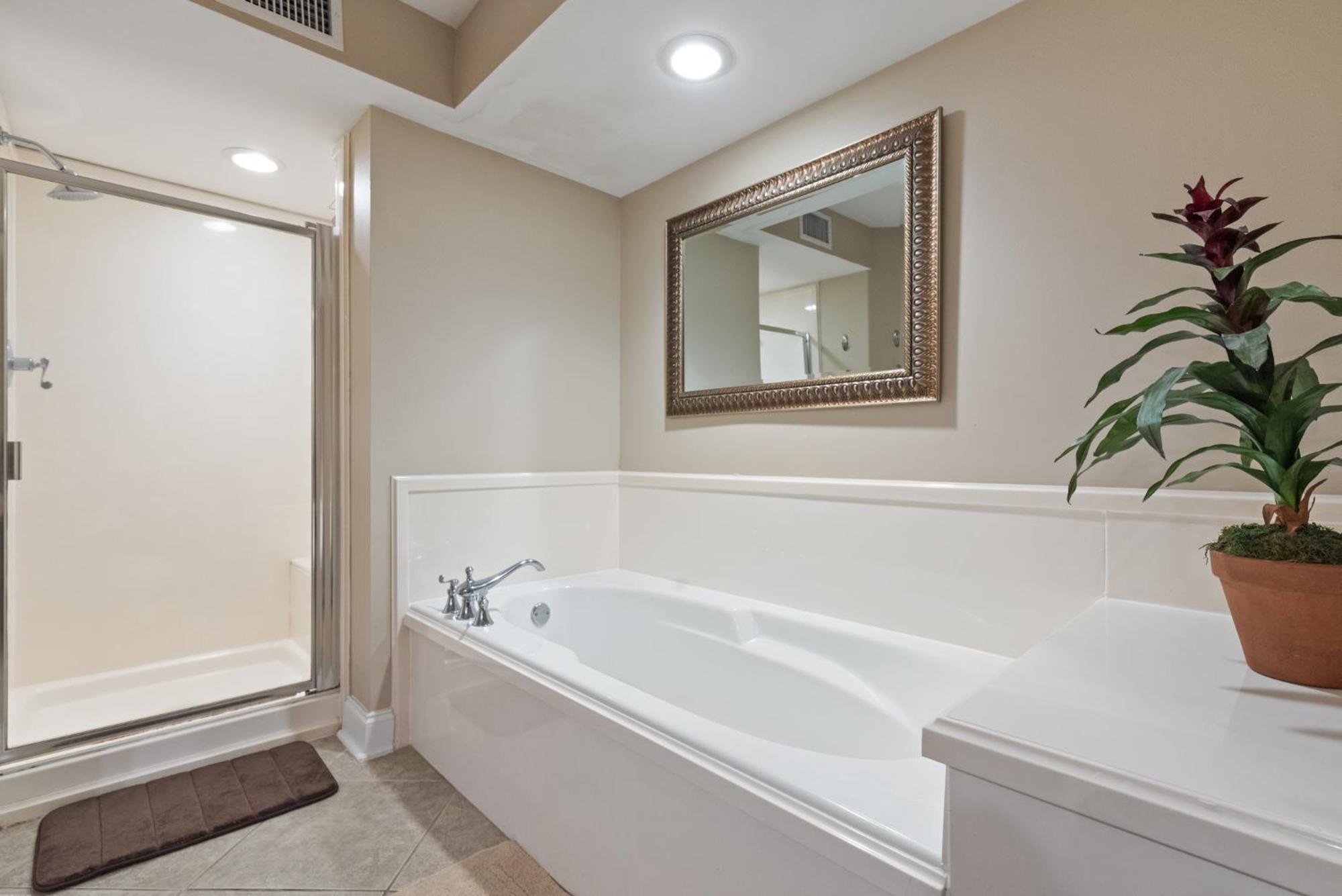 Fun 2 Bed/2 Bath Condo With Pool On Biloxi Beach Εξωτερικό φωτογραφία